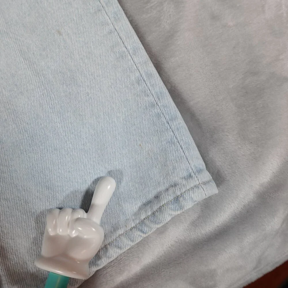 Vintage Levis 550 Relaxed Tapered Leg Jeans Mens 36x36 (Fits 34x35) Flaws READ! - Picture 5 of 16